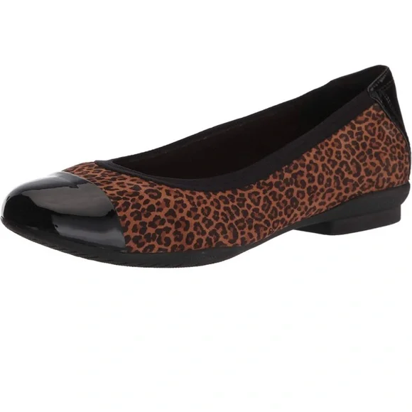 Clarks Shoes Clarks Womens Sara Orchid Ballet Flat In Great